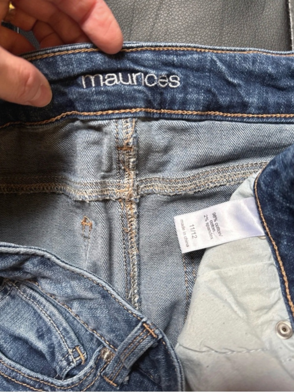 Maurices Junior’s Denim Shorts Size 11/12 - Picture 13 of 13